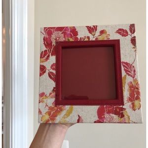 Rustic red floral photo frame 4.5 x 4.5 in square.